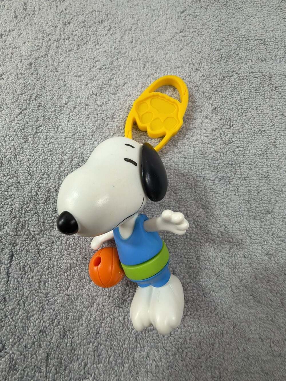 Peanuts Snoopy Basketball Athlete Figure Keychain 2018